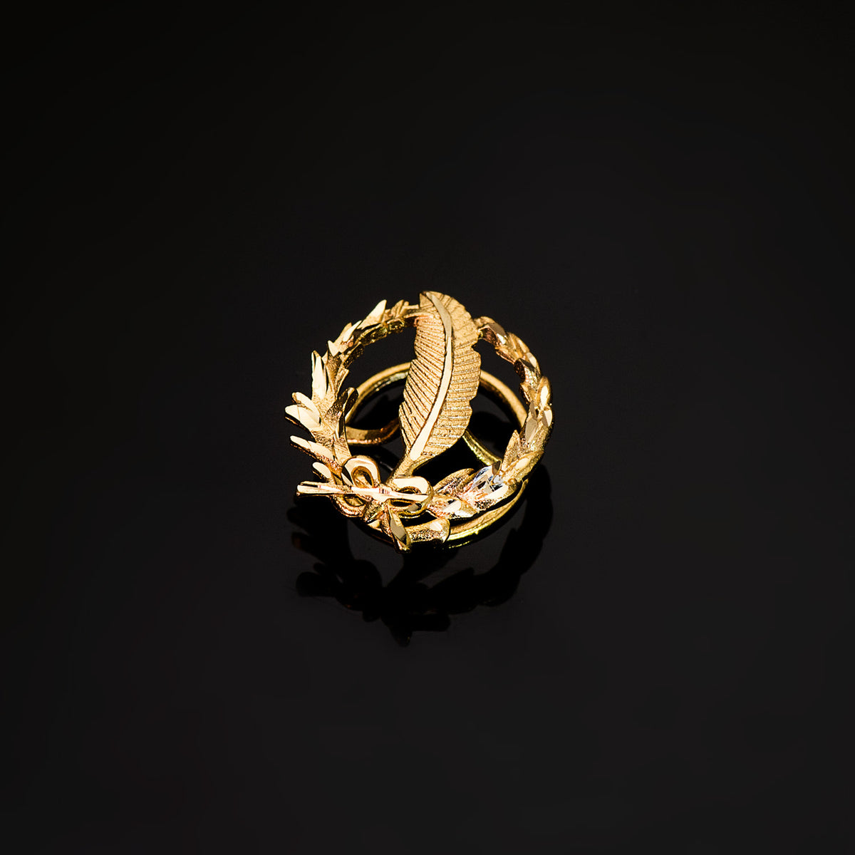 Insignia Periodismo 17 x 14 mm de oro amarillo 18K