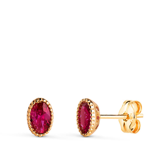 Pendientes Oval Piedra Roja Bordes Bolitas. Medida: 6 x 4 mm. de oro amarillo 18K