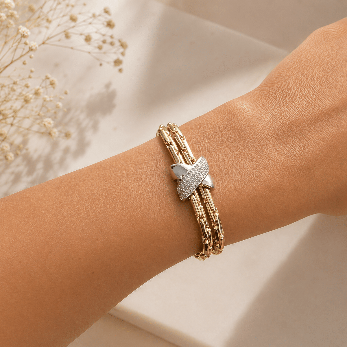 Pulsera x circonita de aleación de metales con baño de oro de 14 quilates - vista adicional