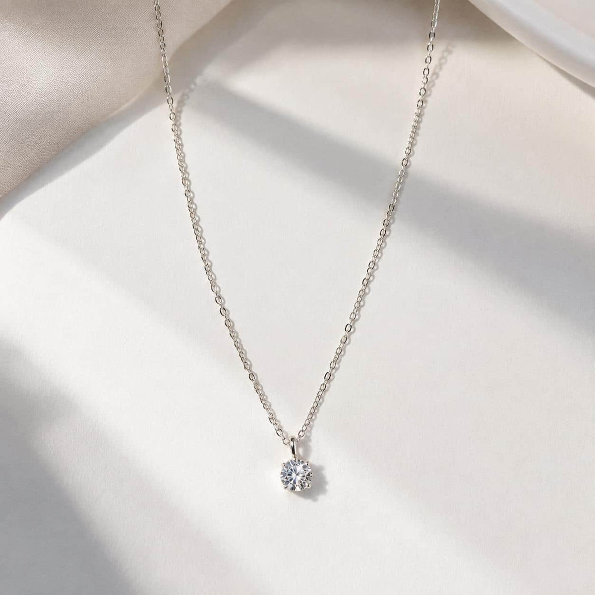 Collar punto de luz 4mm de plata de ley - Joyería Zafir