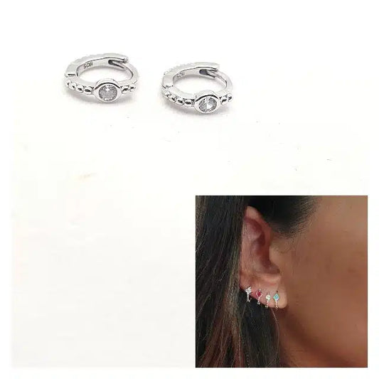 Pendiente mini arito circonita