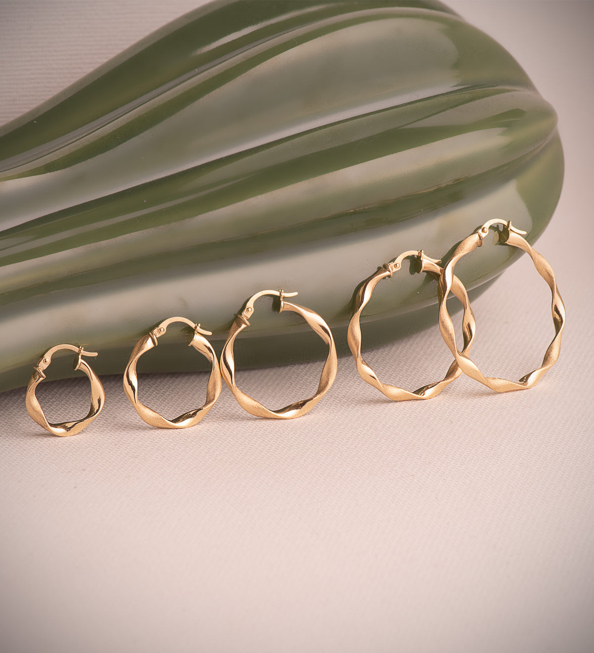 Aros Huecos Retorcidos Mate y Brillo 29 x 2,5 mm de oro amarillo 9K