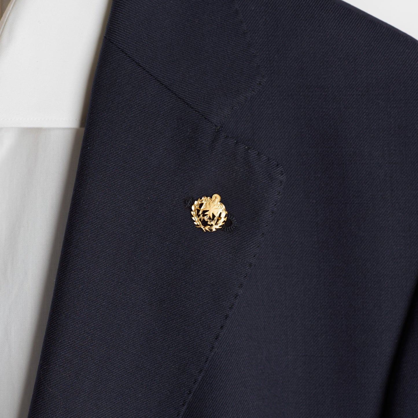 18K INSIGNIA ORO AMARILLO ENFERMERIA 17 X 15 MM