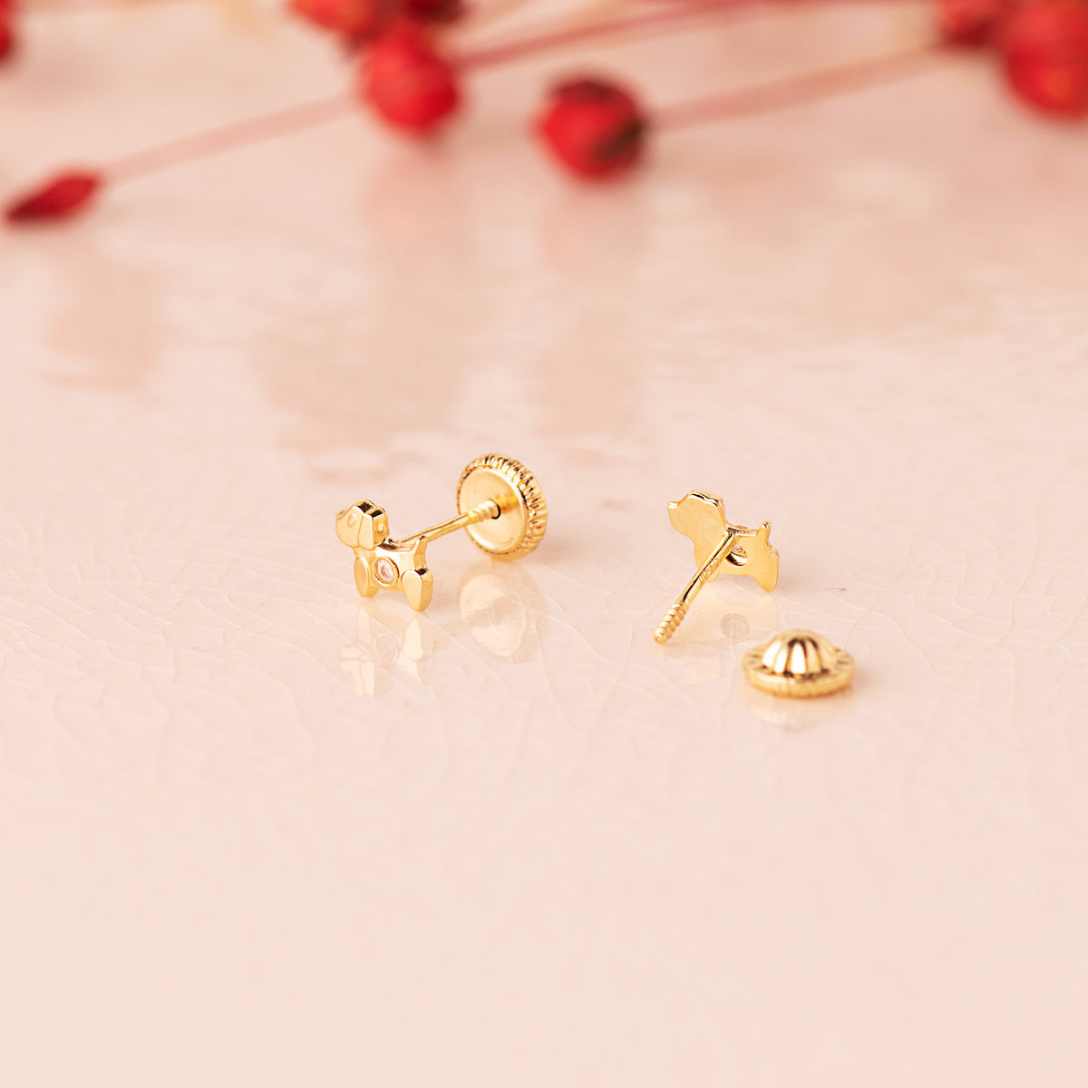 Pendientes Perros con Circonita 5 x 4,5 mm. Cierre Tuerca de oro amarillo 18K