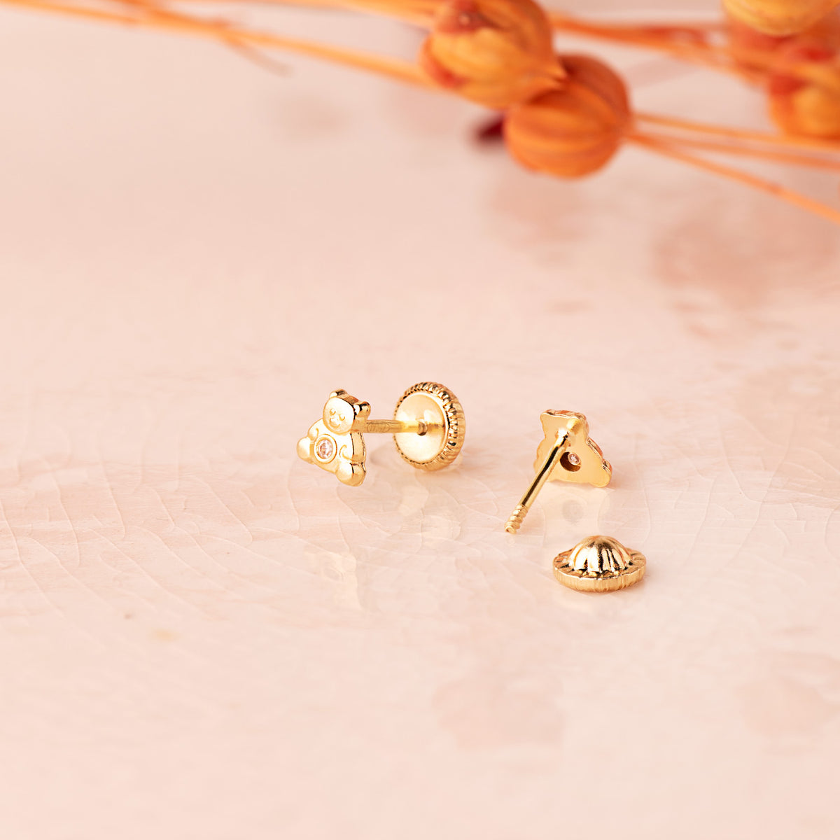 Pendientes Oso con Circonita 4,5 x 4,5 mm. Cierre Tuerca de oro amarillo 18K