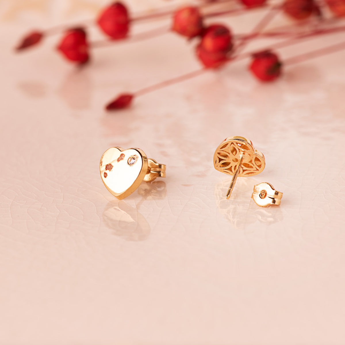 Pendientes con Corazon Circonita Brillo 8 x 8 mm. de oro amarillo 18K