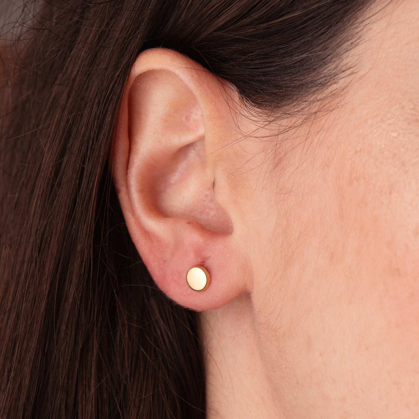 18K PENDIENTES ORO AMARILLO REDONDOS BRILLO 4,5 MM. CIERRE TUERCA