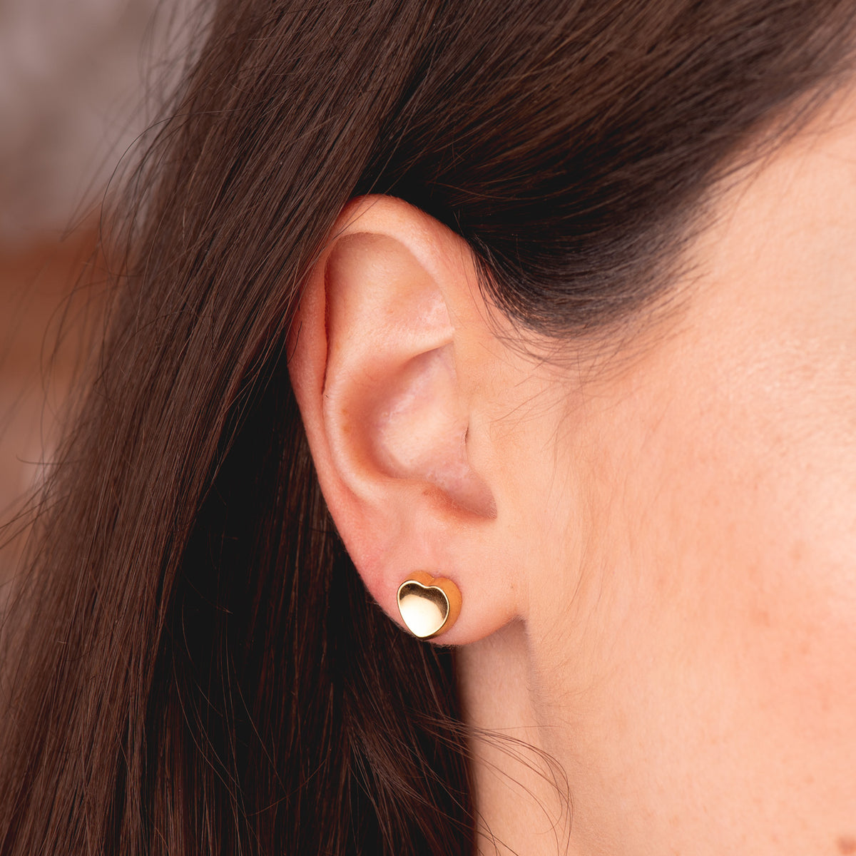 Pendientes Corazon Concavo en Brillo 8 x 8 mm. de oro amarillo 18K