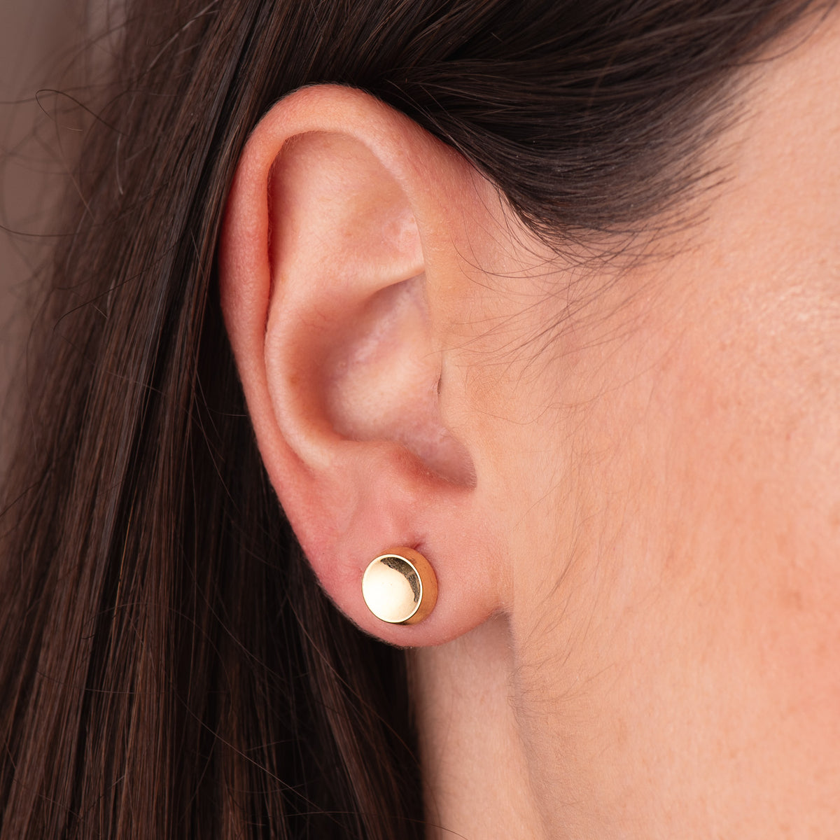 Pendientes Redondo Concavo en Brillo 8 mm. de oro amarillo 18K