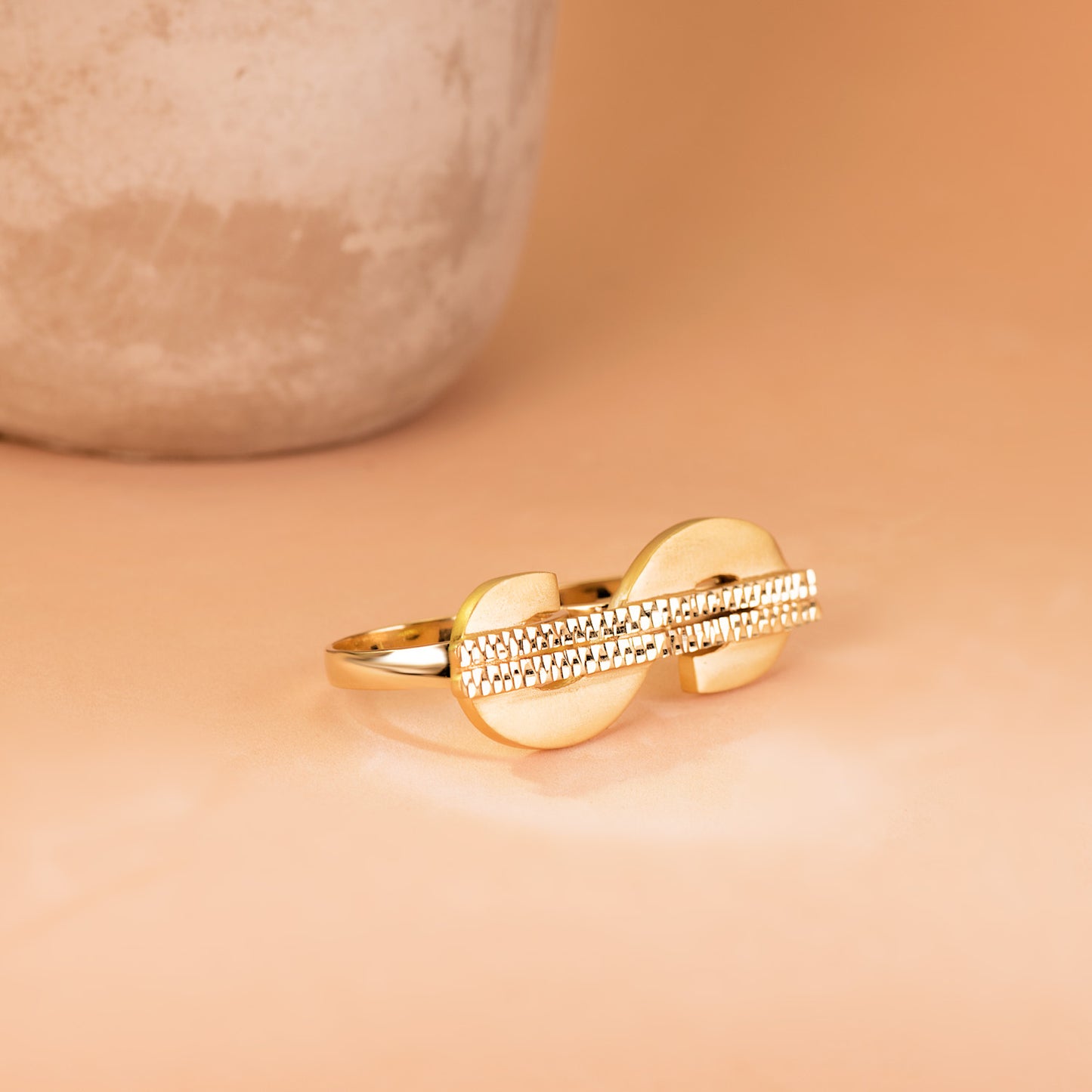 18K SELLO ORO AMARILLO SIMBOLO DOLAR TALLADO DOS CUERPOS 50X17 MM