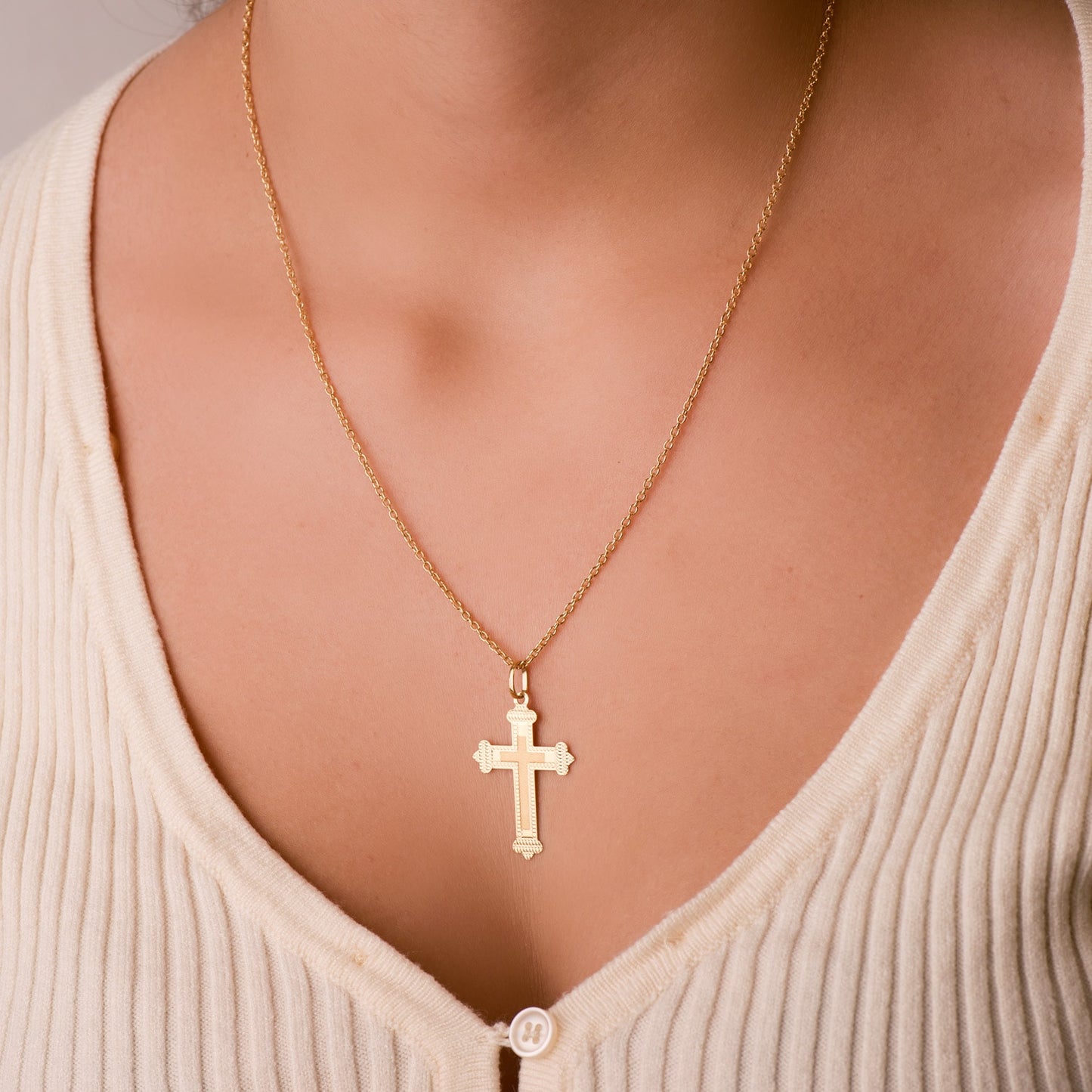 18K CRUZ ORO AMARILLO SIN CRISTO TALLADA 35X23 MM