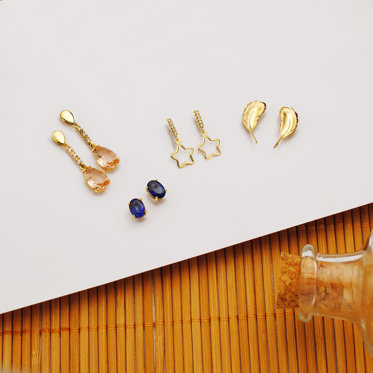 Pendientes Plumas 16 x 7 mm de oro amarillo 18K