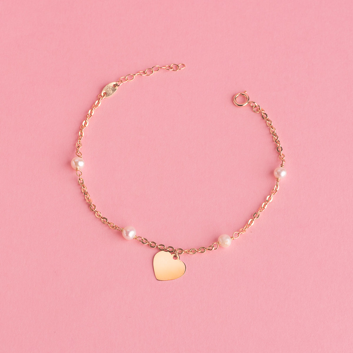 Pulsera con Perlas 3,5 mm y Placa Chapa Corazon 10 mm. Largo: 15 2 cm C. Amor de oro amarillo 18K